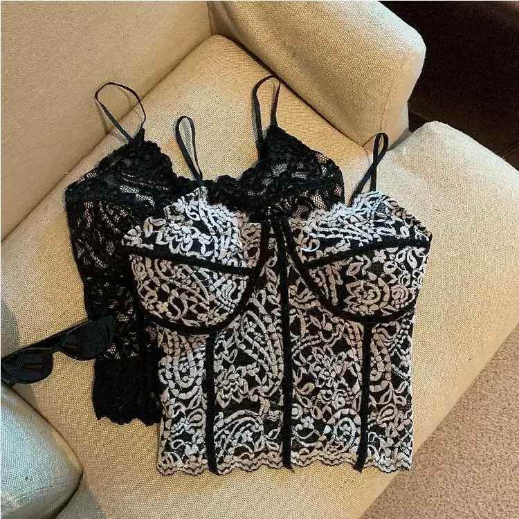 港式秋冬季复古蕾丝纯欲风镂空设计休闲女减龄百搭打底衫吊带上衣