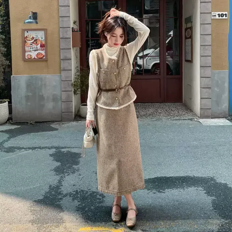 法式小香风套装女2024初秋穿搭气质流苏马甲半身裙子高级感三件套