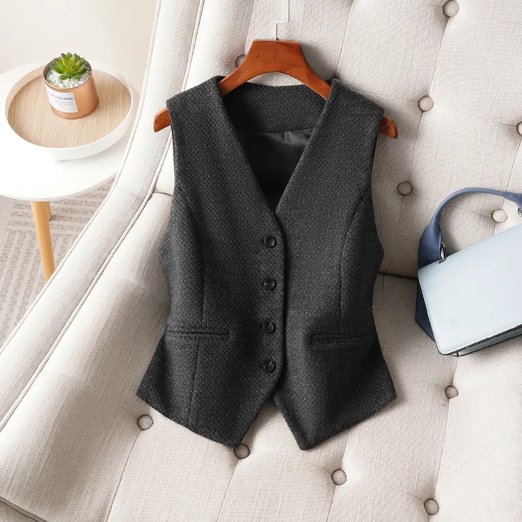 秋冬毛呢马甲女士背心内搭2024新款单排扣呢料短款马夹外搭上衣