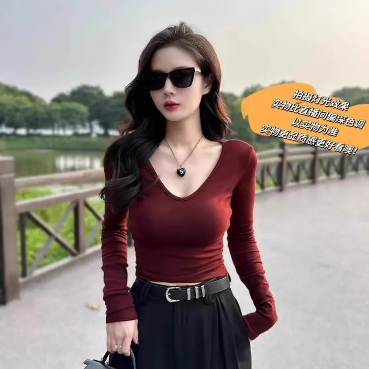 芯娇晴安可拉红V领长袖T恤女春秋性感修身显瘦内搭打底衫短款上衣