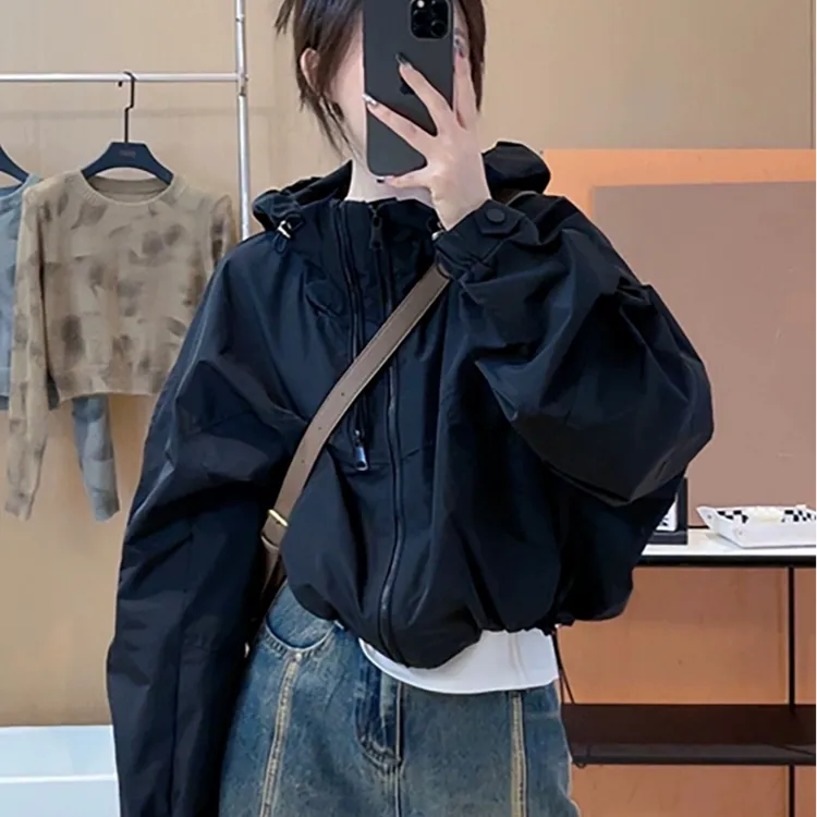 芯娇晴美式休闲宽松黑色双拉链连帽冲锋衣夹克短外套女士秋季新款