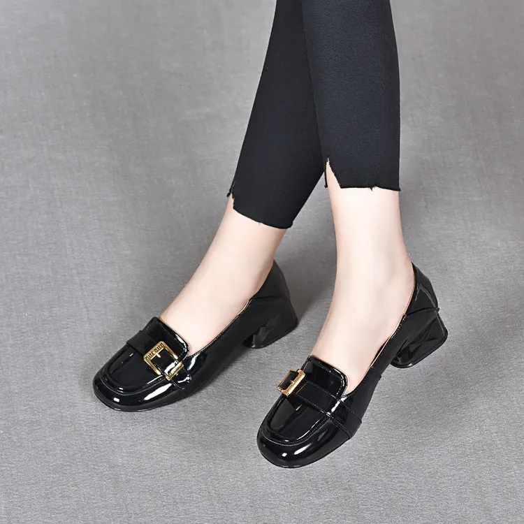 真皮粗跟单鞋女春夏新款英伦风复古2025中跟乐福鞋一脚蹬小皮鞋女