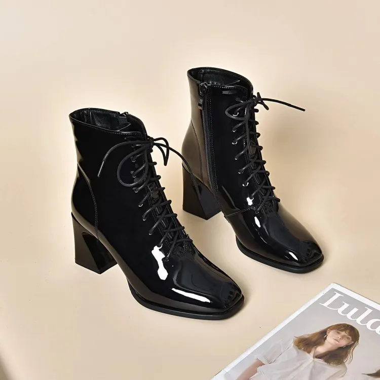 亮皮系带侧拉链马丁靴2025年秋冬爆款短靴方头粗跟英伦风靴子漆皮