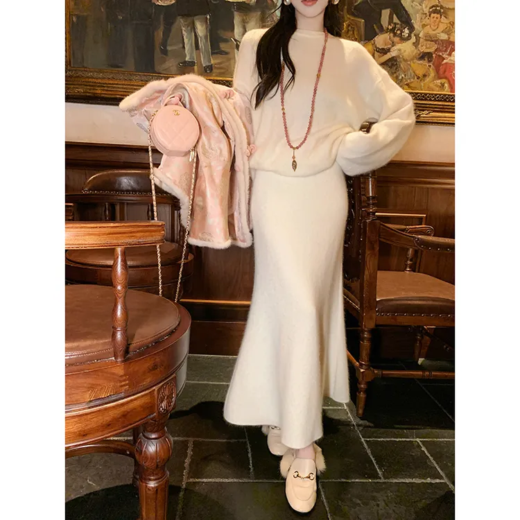 果果家 纯色复古中长款鱼尾裙2024秋季女气质百搭A字荷叶边半身裙