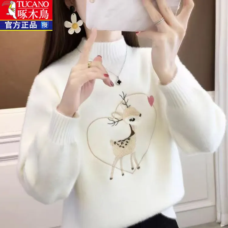 啄木鸟水貂绒毛衣女新款秋冬加厚半高领洋气百搭刺绣打底衫女外穿