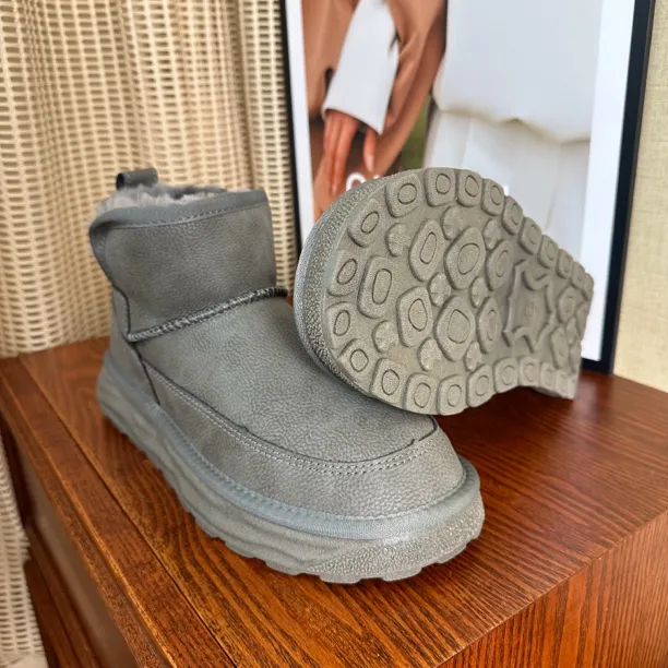 男士雪地靴舒适防滑保暖牛皮羊毛2024年新款牛反绒短筒加厚男短靴