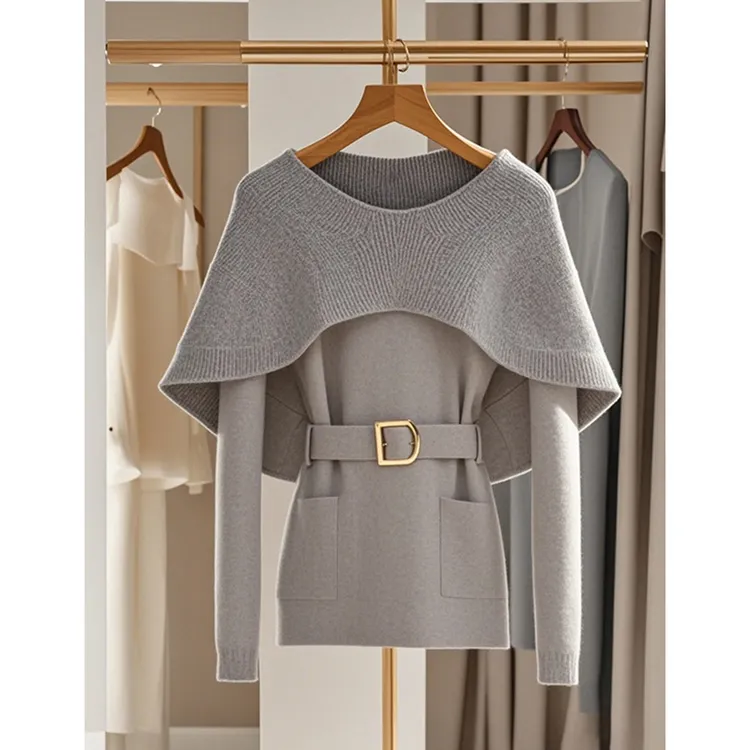 今年流行漂亮洋气复古软糯针织衫高级感灰色斗篷收腰毛衣女秋冬季