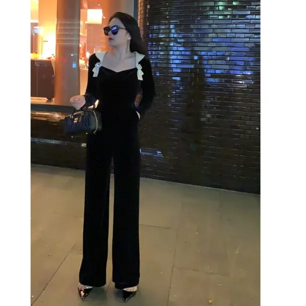 魅鹊 50863 法式赫本风气质方领高腰直筒连体裤