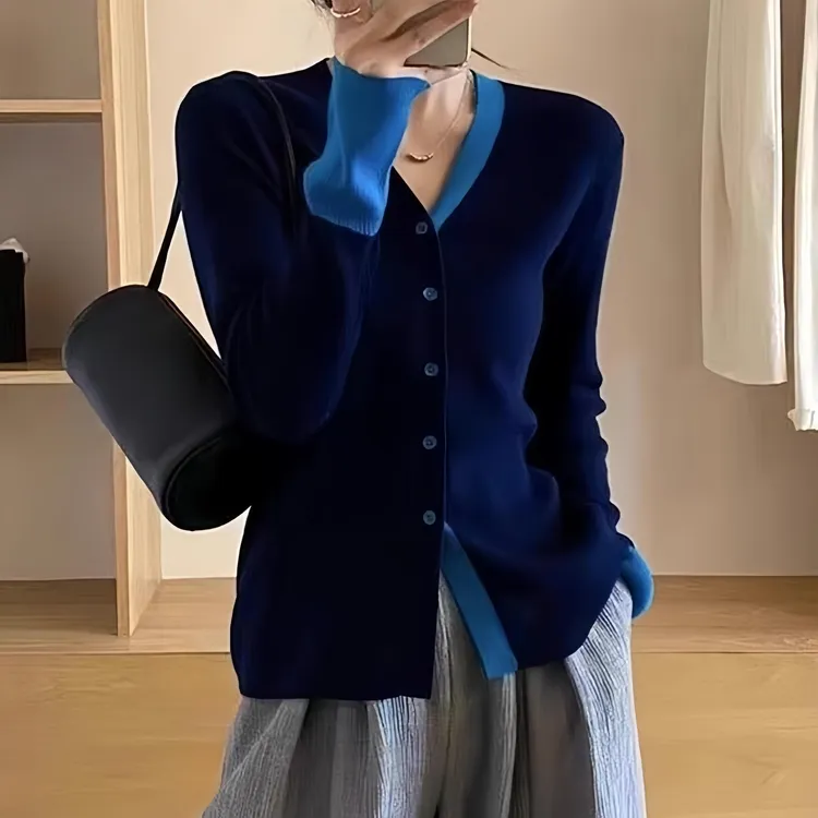 拼色V领显瘦假两件针织开衫女装秋季新款时尚减龄内搭打底衫长袖
