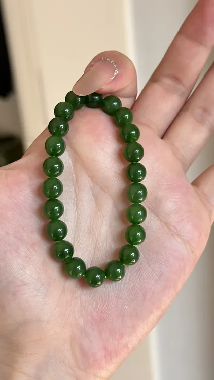 俄罗斯碧玉手串辣绿少矿点卡7.5-8±和田玉碧玉时尚百搭绿色手串