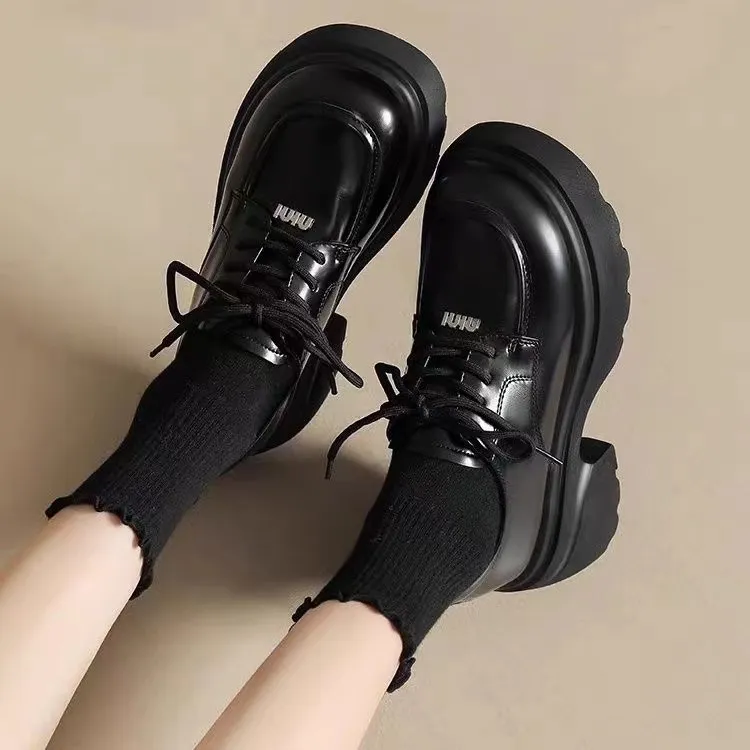 新款春季英伦风时尚百搭小皮鞋女款复古黑色防滑乐福鞋厚底单鞋