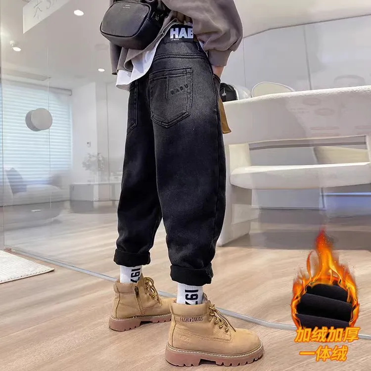 男童加绒裤子一体绒冬款2024新款儿童装痞帅风冬季加厚牛仔裤潮