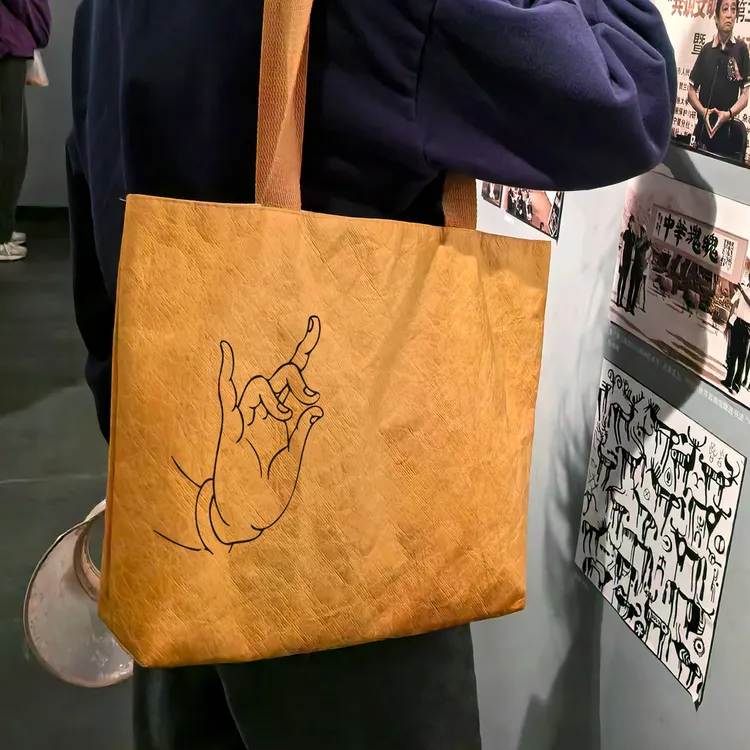 敦煌文创国风杜邦纸袋九色鹿飞天手提上班专用包女复古民族帆布包