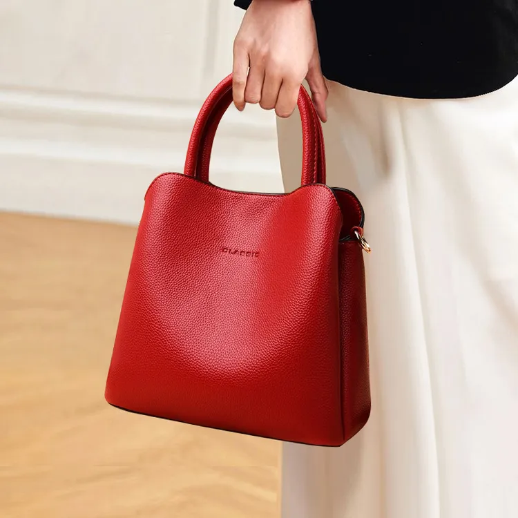 香港包包女2025新款女士包包大气手提包时尚单肩包百搭通勤斜挎包