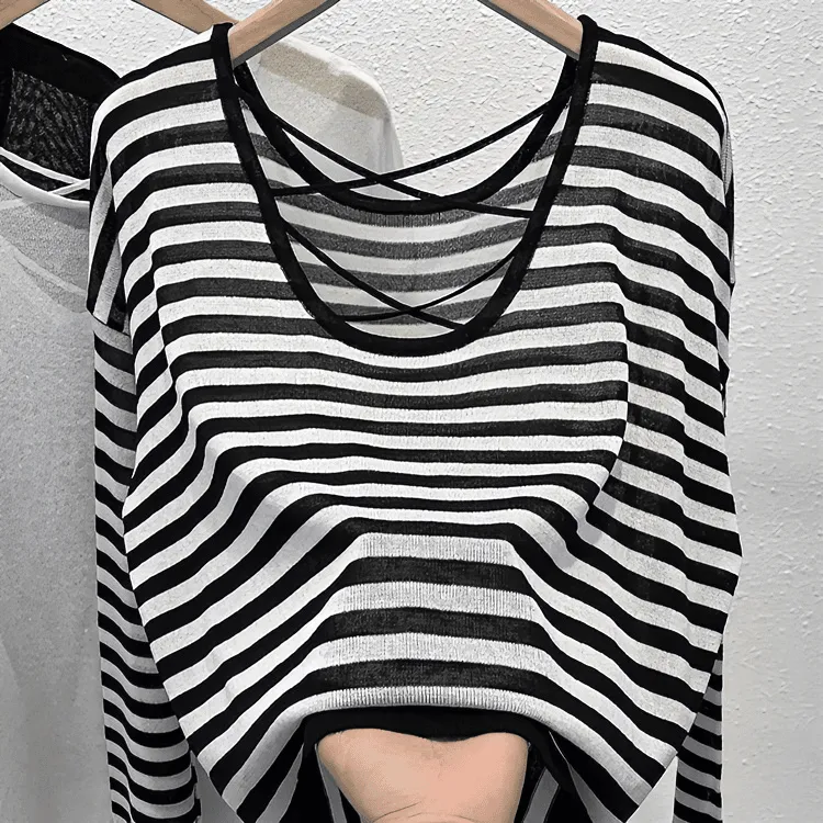 时尚长袖t恤女夏设计感小众后背镂空空调防晒针织罩衫独特上衣潮