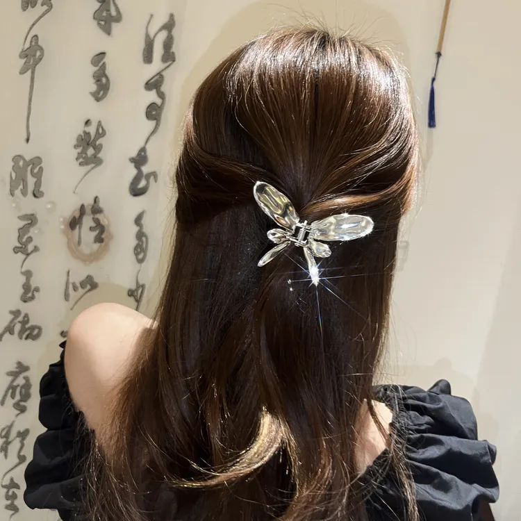 合金发饰 背影清冷感～液态金属褶皱蝴蝶质感抓夹后脑勺盘发发夹