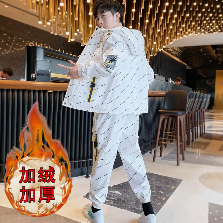 2025春季新款时尚休闲反光条男士工装连帽加绒加厚夹克裤子套装男