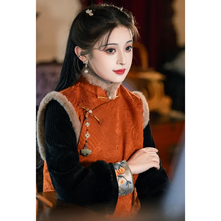 黑色旗袍马甲套装2024新款高端修身秋冬长袖加棉加厚过节服