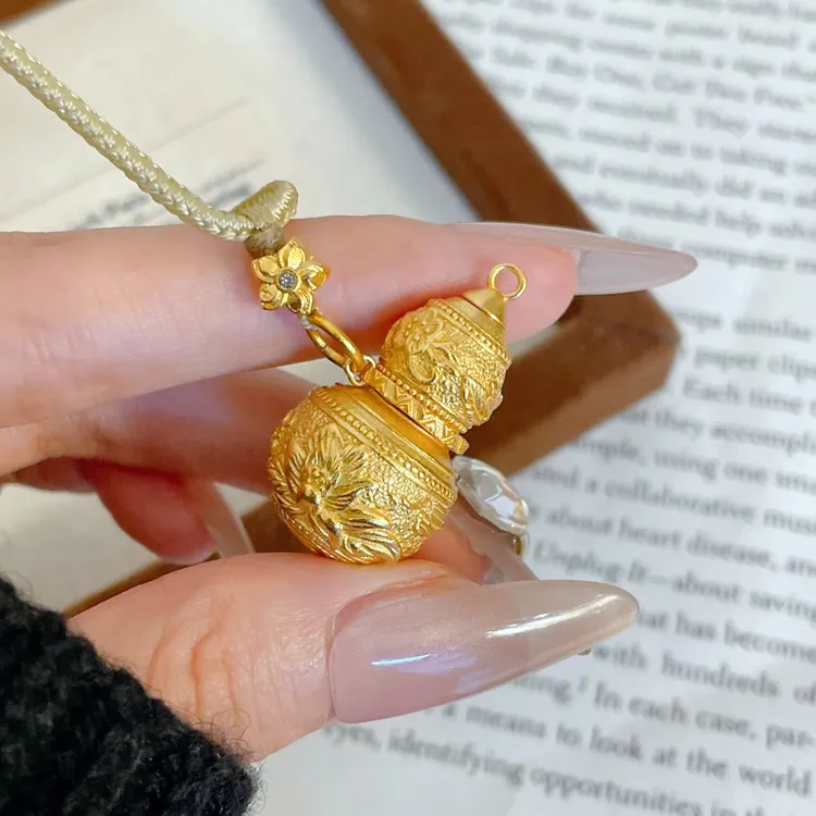 铜合金吊坠 新中式国潮风古法鎏金浮雕錾刻【福喜葫芦香囊项链】