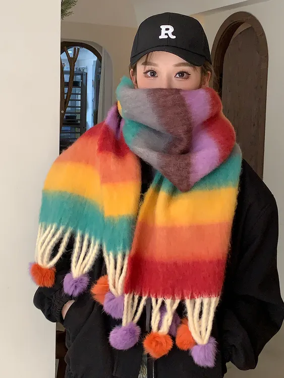 新款围巾女冬季高级感加厚保暖披肩百搭彩色条纹围脖多巴胺穿搭韩