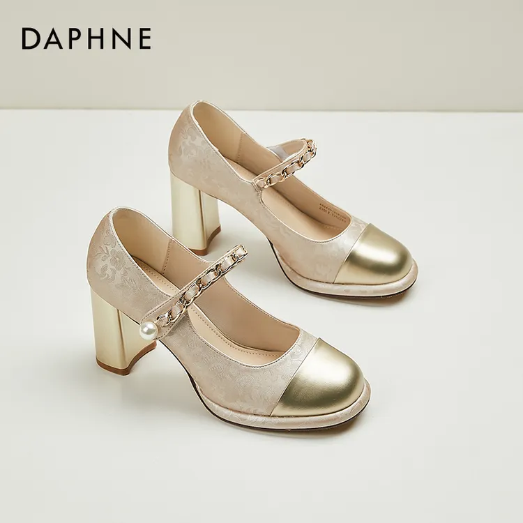 达芙妮玛丽珍鞋女鞋2025夏季新款国风法式高跟鞋配旗袍粗跟小皮鞋