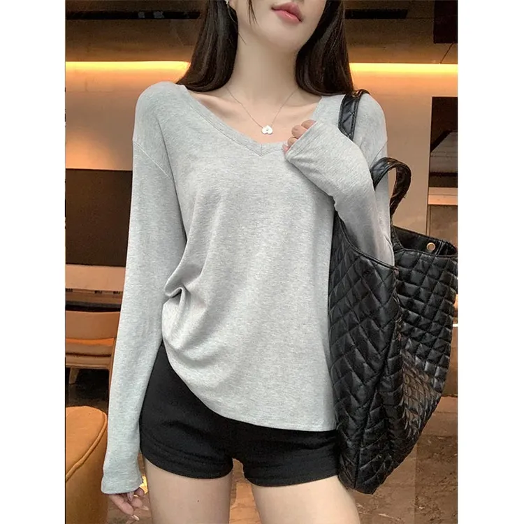 戈缕慵懒风纯色V领时尚百搭长袖t恤女2024秋冬宽松显瘦打底衫上衣