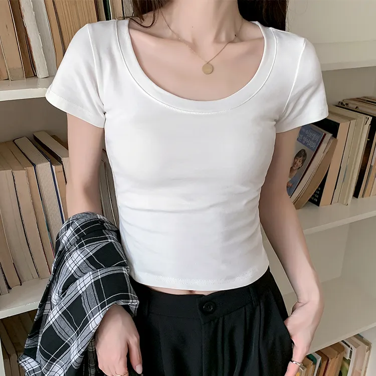 戈缕低圆领短款正肩短袖T恤女夏季修身露锁骨简单款百搭纯色上衣