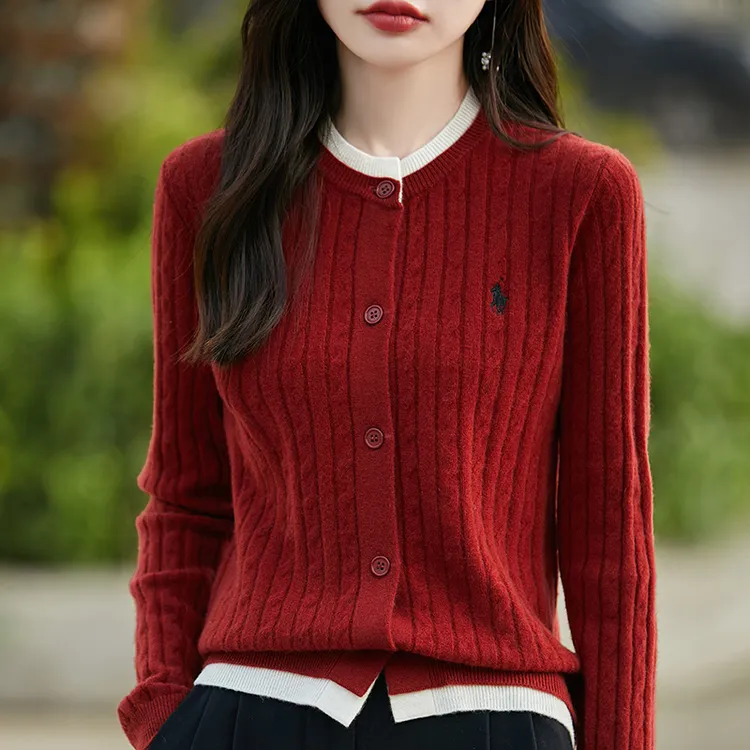 秋冬新款重工扭花拼色圆领假两件羊毛怕冷星人的降温保暖穿搭红色