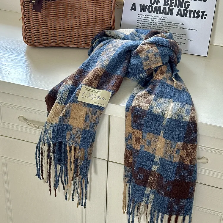 正品女韩版春秋冬季格纹流苏保暖围巾长款披肩百搭围脖情侣加厚
