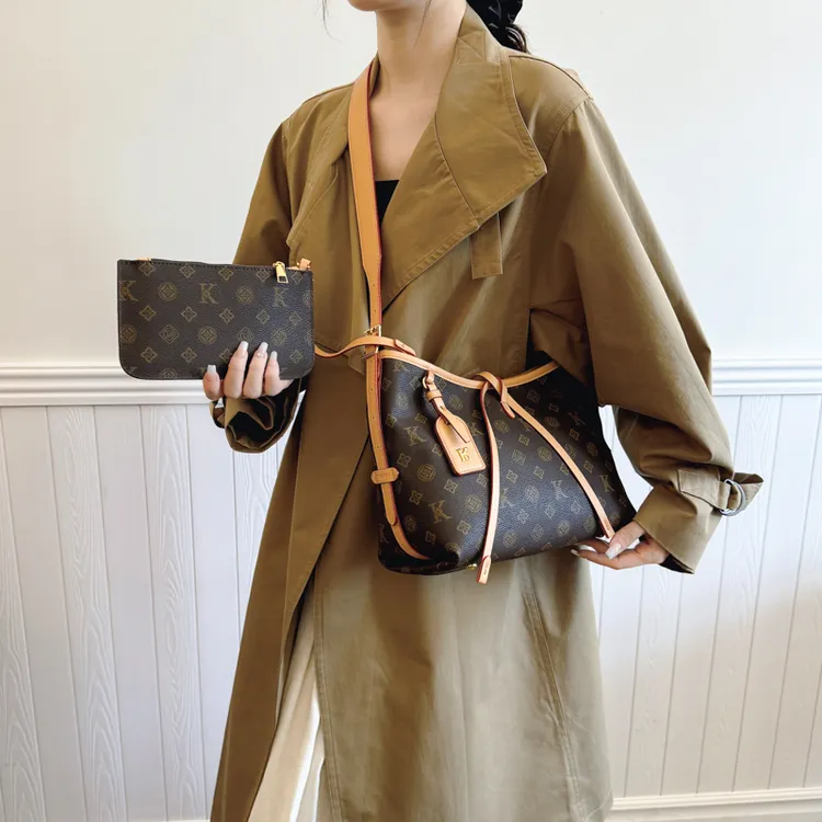 【香港正品】高级感大容量包女2024新款印花百搭时尚气质女士单肩包