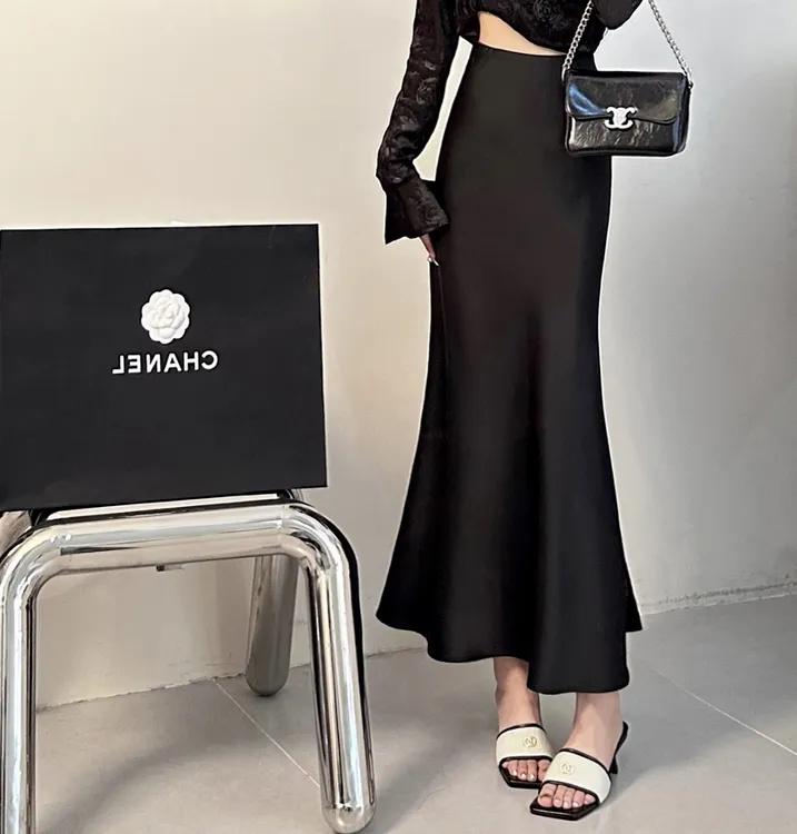 步步生莲 时尚百搭高腰A字气质光泽感缎面垂感中长款鱼尾裙  322