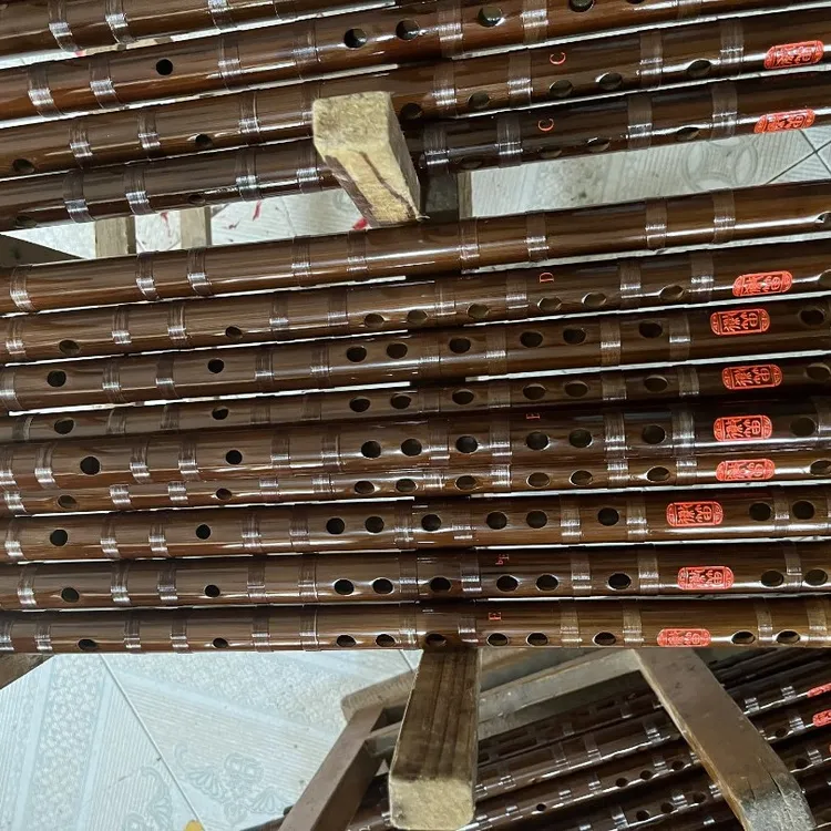 新声出品不接铜专业演奏徽笛