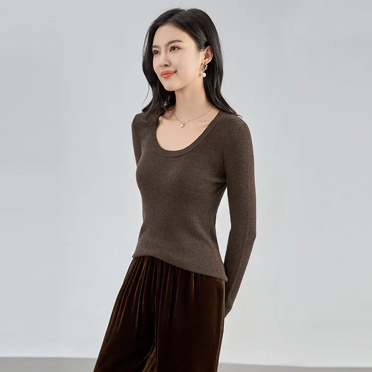 无缝一体羊毛针织衫女早秋新款U领修身长袖内搭打底衫女