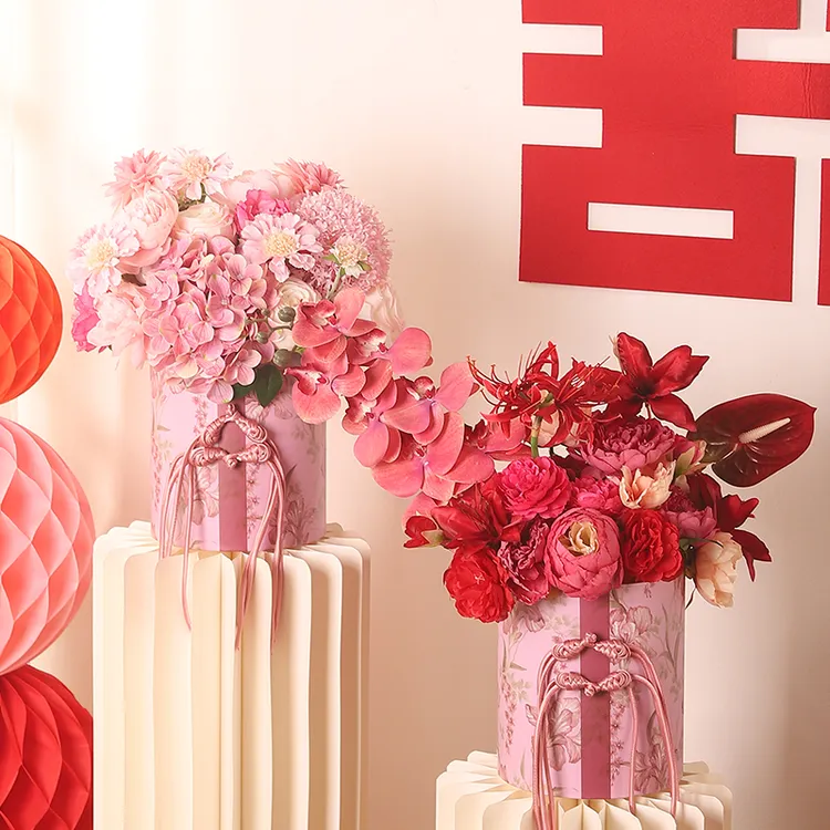婚房摆件仿真花婚庆红色新房客厅装饰花材婚礼布置结婚插花抱抱桶
