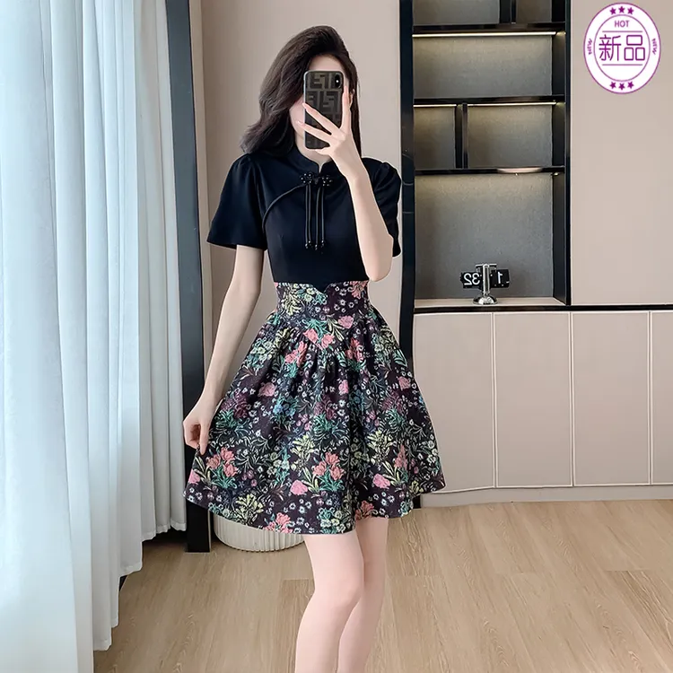 2024新中式连衣裙拼接假两件收腰显瘦印花气质名媛风小黑蓬蓬裙女