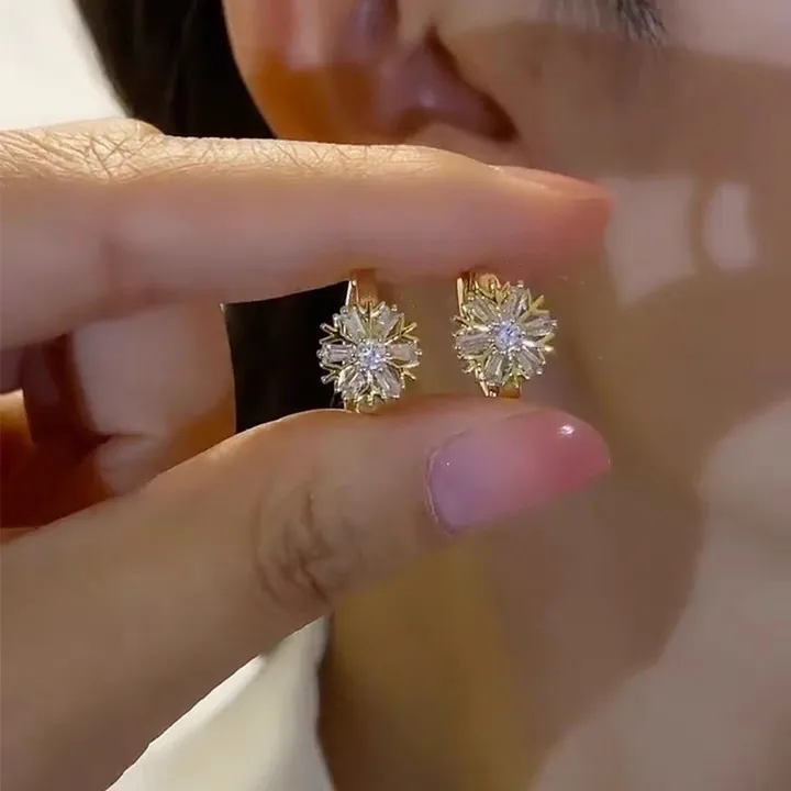 925银耳饰 微美防过敏小众设计感雪花耳扣耳环女小巧精致气质百搭