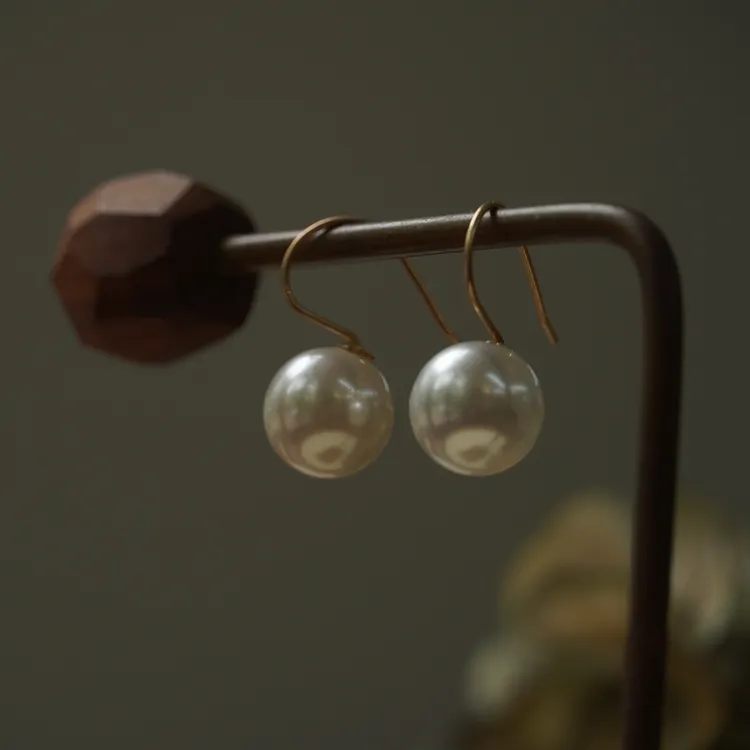 合金耳饰 耳勾 爆款 手工 通勤 高级感 气质 四季 不掉色 养耳