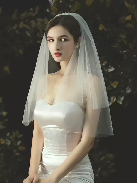 森系半珠短款新娘结婚头纱超仙白色拍照道具简约头饰