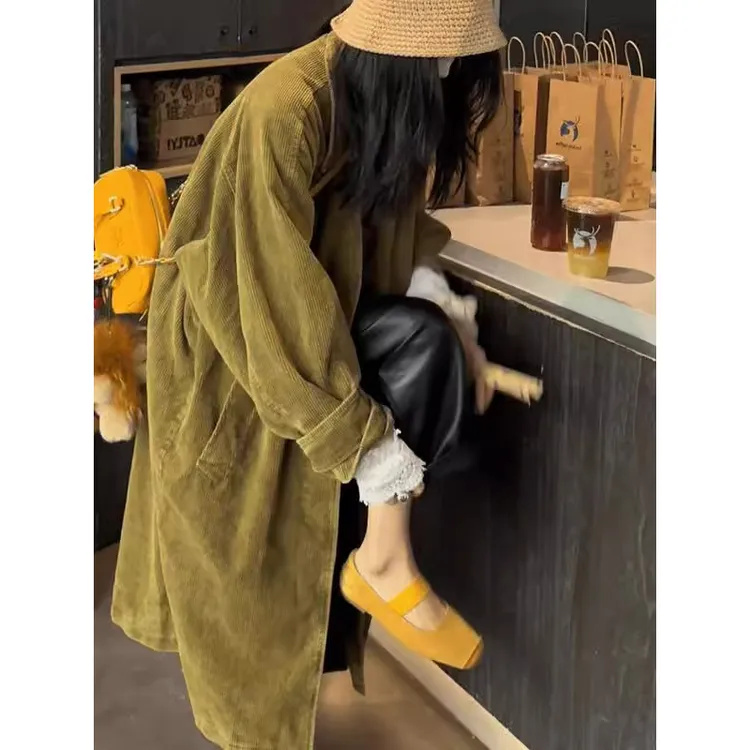 韩版女款气质服装百搭宽松POLO领灯芯绒外套2024冬季新款纯色上衣