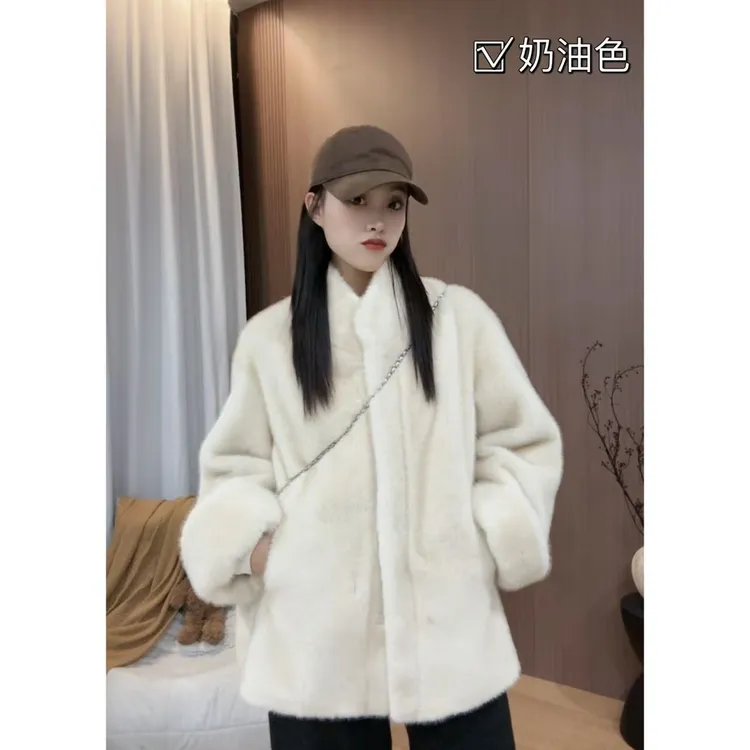 【红人推荐】新款双色百搭立领设计师挽袖保暖毛毛外套