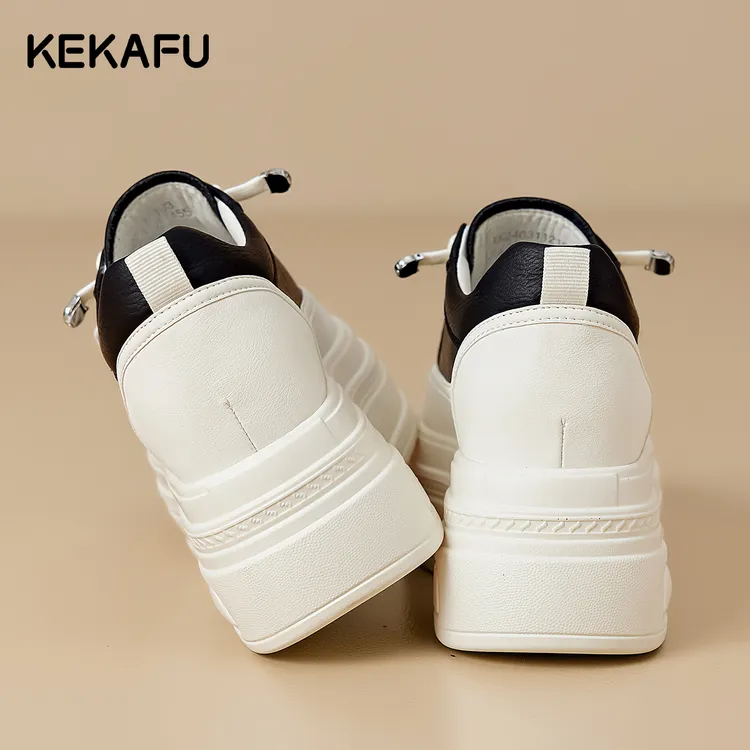 珂卡芙隐形内增高小白鞋真皮板鞋女鞋2025年秋季新款小个子松糕鞋