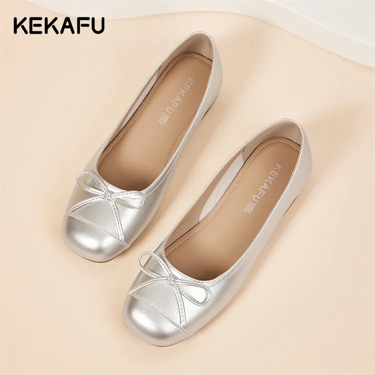 珂卡芙秋季新款百搭鞋2025年圆头英伦风复古配裙子浅口气质单鞋女