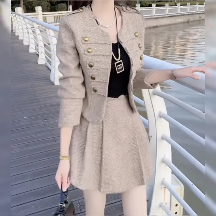 时尚小香风两件套装裙秋冬新款减龄加厚小个子洋装