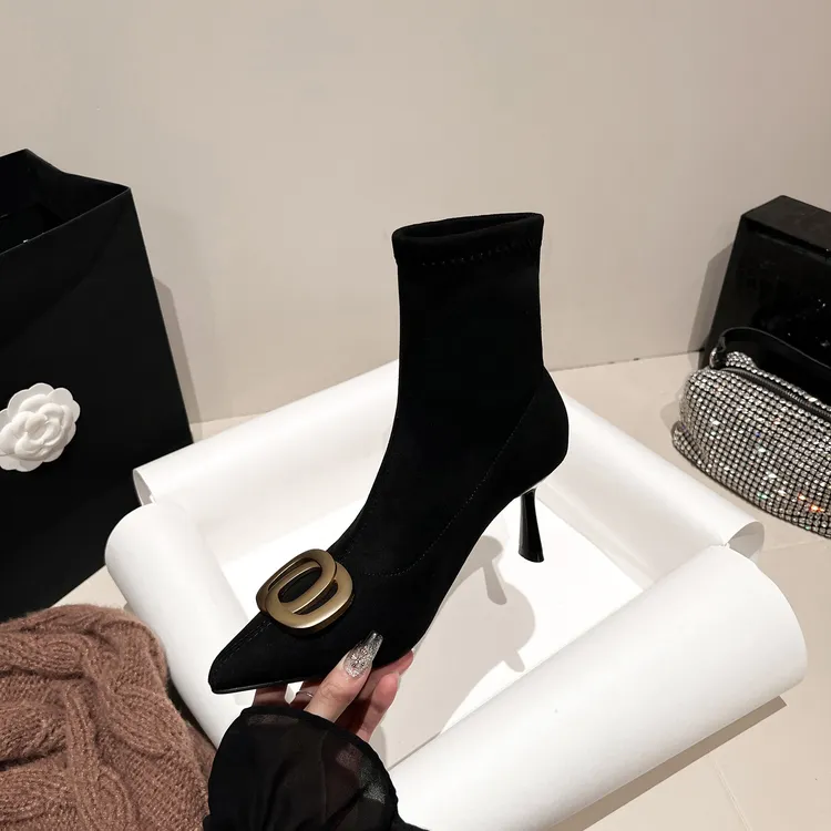 秋冬新款弹力靴气质百搭款尖头细跟瘦瘦靴