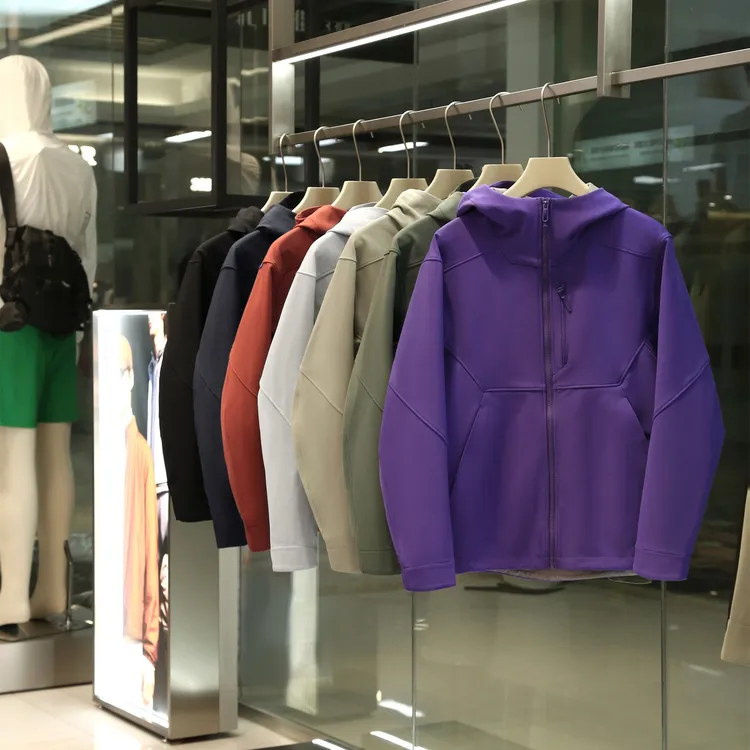 男女情侣防风防水薄绒软壳冲锋衣外套