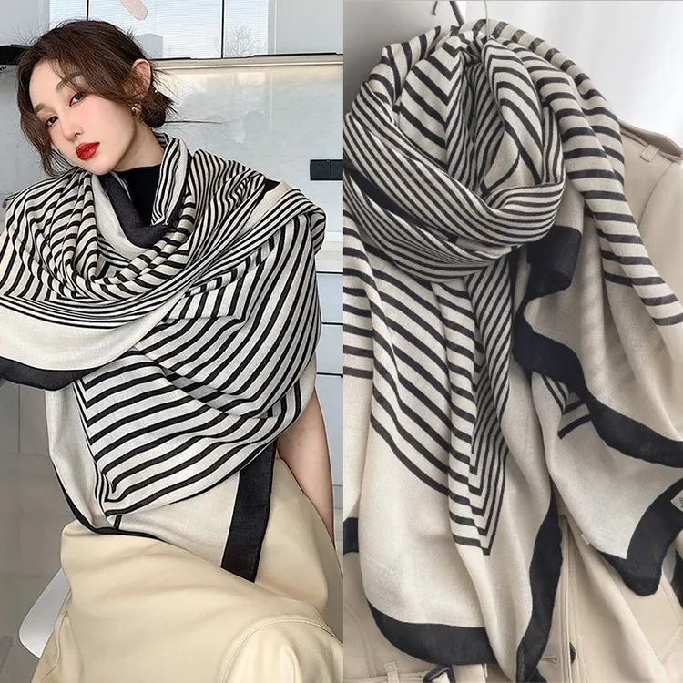 围巾女春秋款冬季洋气时尚百搭加大薄款两用棉麻条纹纱巾丝巾条纹
