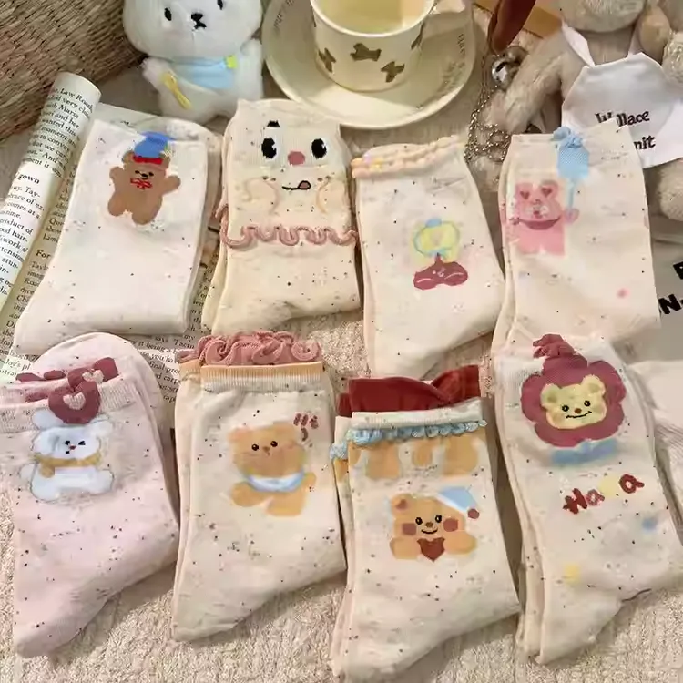 秋季新款花边可爱袜子女中筒袜纯棉ins潮白色女生卡通长袜