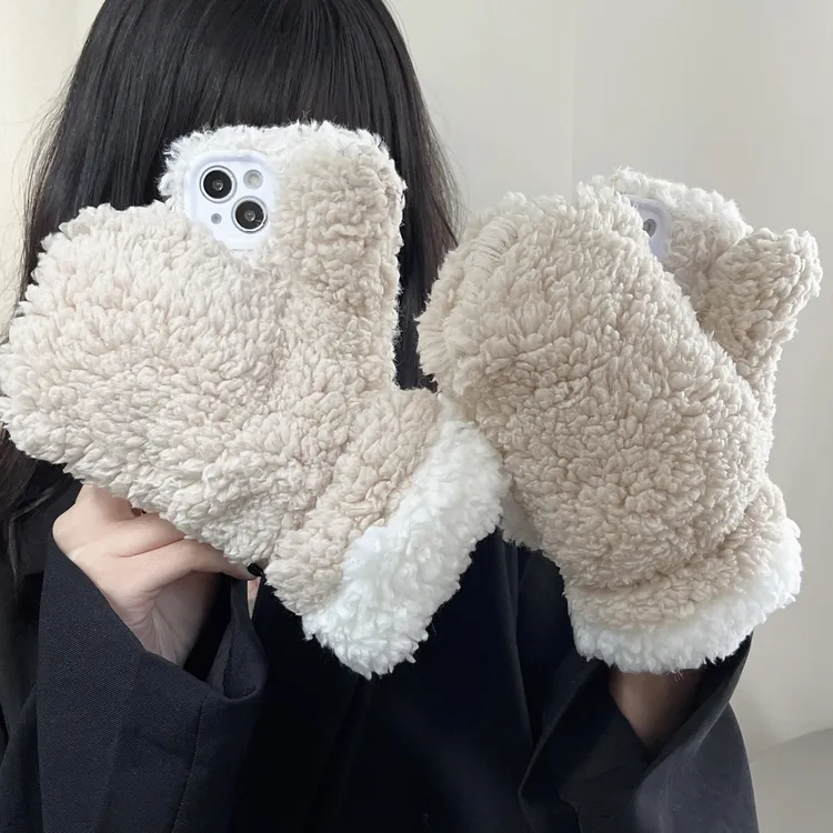保暖毛绒手套苹果13手机壳iPhone15promax小众12/11暖手宝14冬78p