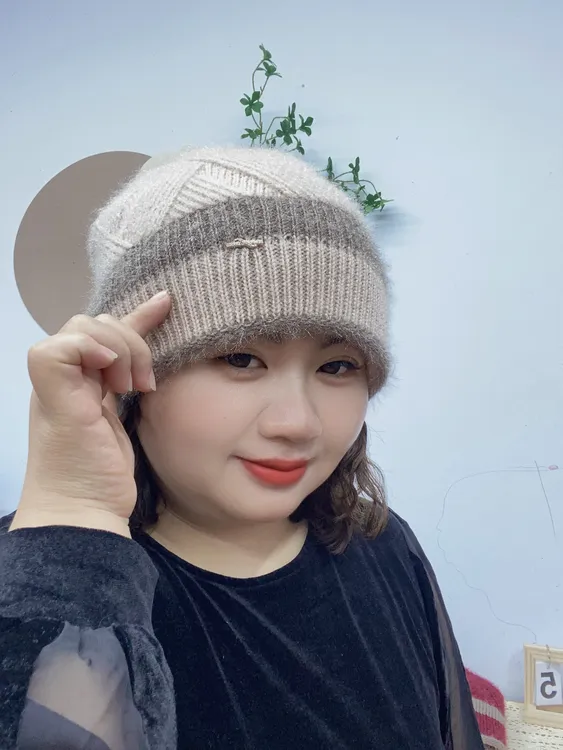 秋冬季新款拼色包头帽双层加厚松鼠绒韩版时尚百搭保暖堆堆帽