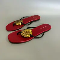 99新 TORY BURCH/汤丽柏琦 037真皮夹脚圆扣拖鞋 人字拖